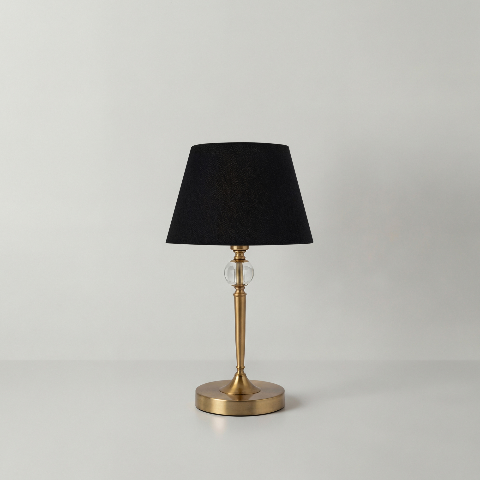 картинка Настольный светильник Freya FR5190TL-01BS магазин pro-decor.kz являющийся официальным дистрибьютором в Казахстане картинка Настольный светильник Freya FR5190TL-01BS от магазина pro-decor.kz