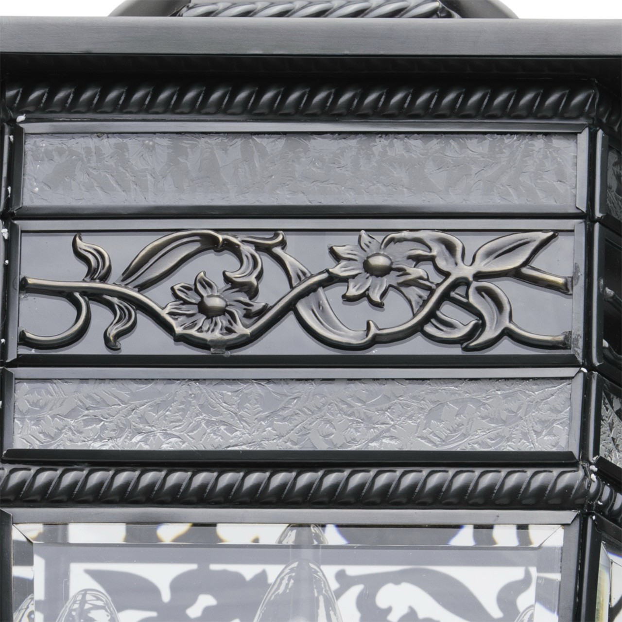 картинка Уличный подвесной светильник Chiaro Корсо 801010403 магазин pro-decor.kz являющийся официальным дистрибьютором в Казахстане картинка Уличный подвесной светильник Chiaro Корсо 801010403 от магазина pro-decor.kz