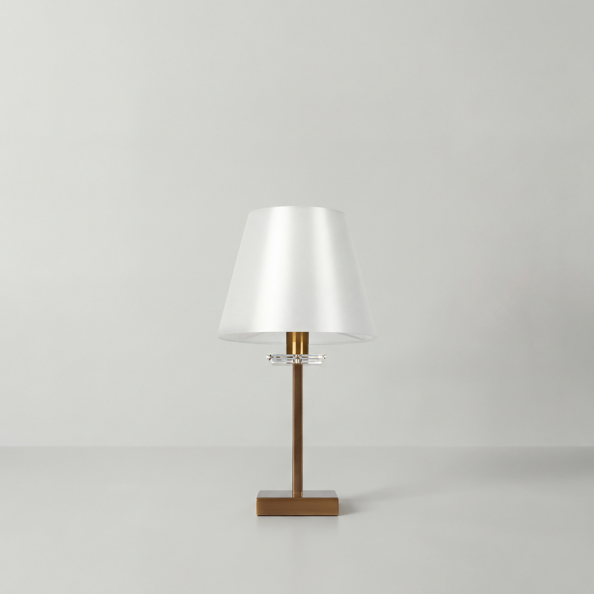 картинка Настольная лампа Freya FR1006TL-01G от магазина pro-decor.kz