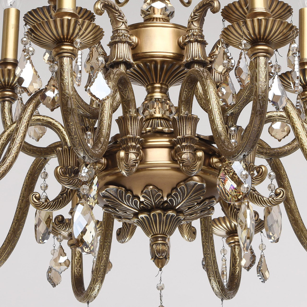 картинка Подвесная люстра Chiaro Габриэль 491011215 от магазина pro-decor.kz