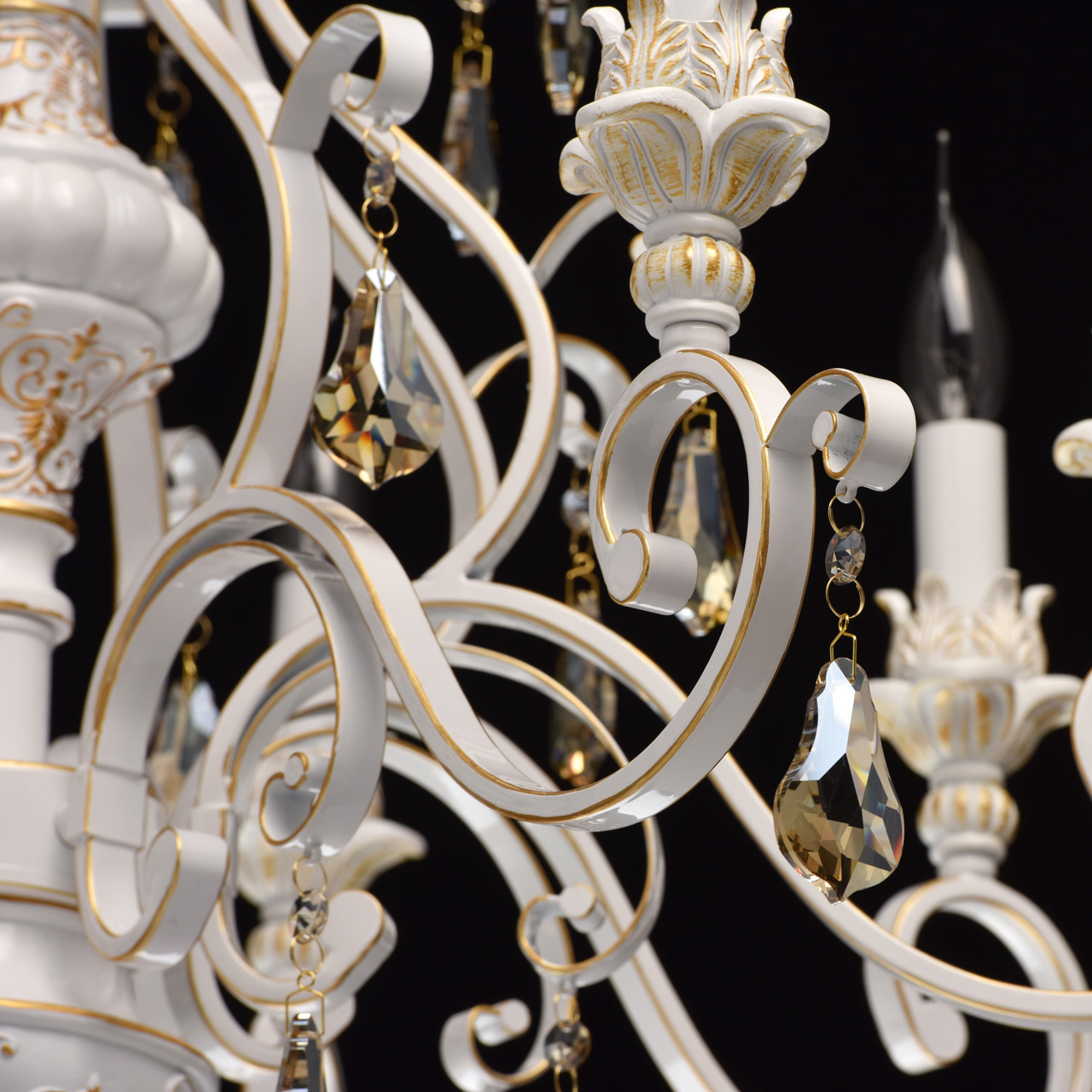 картинка Подвесная люстра Chiaro Версаче 28 639012608 от магазина pro-decor.kz
