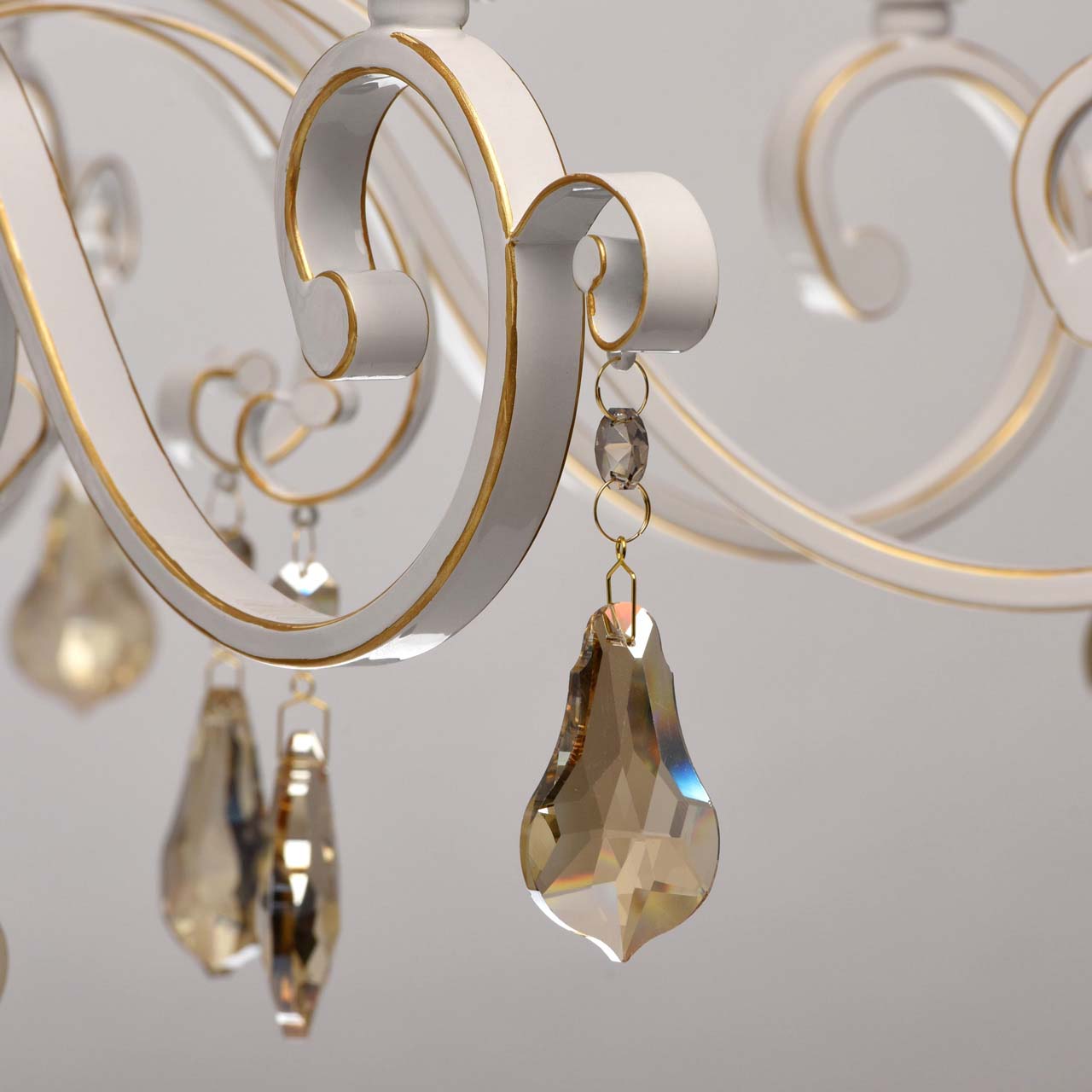картинка Подвесная люстра Chiaro Версаче 28 639012608 от магазина pro-decor.kz