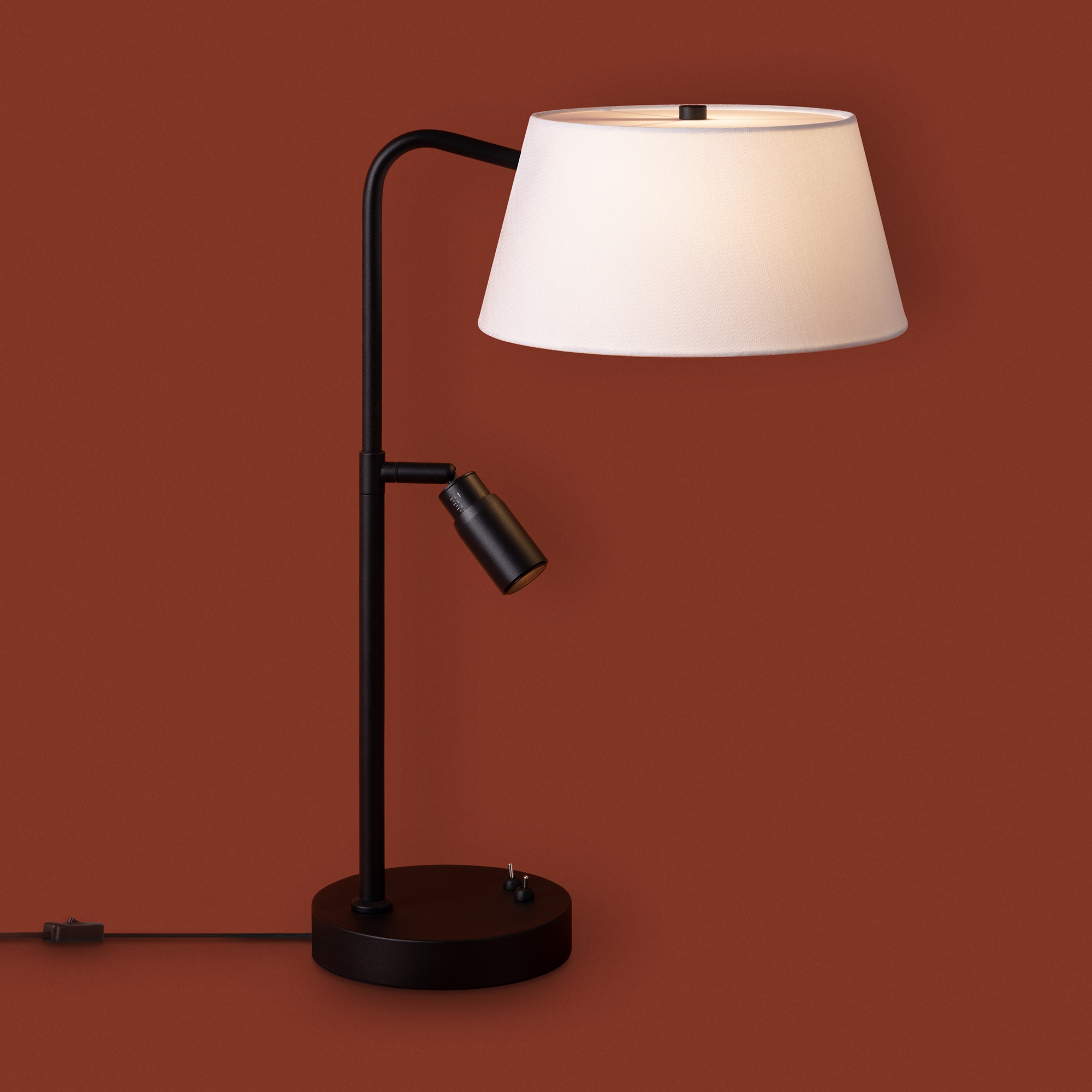 картинка Настольный светильник Freya FR2066TL-L40B FLINT от магазина pro-decor.kz