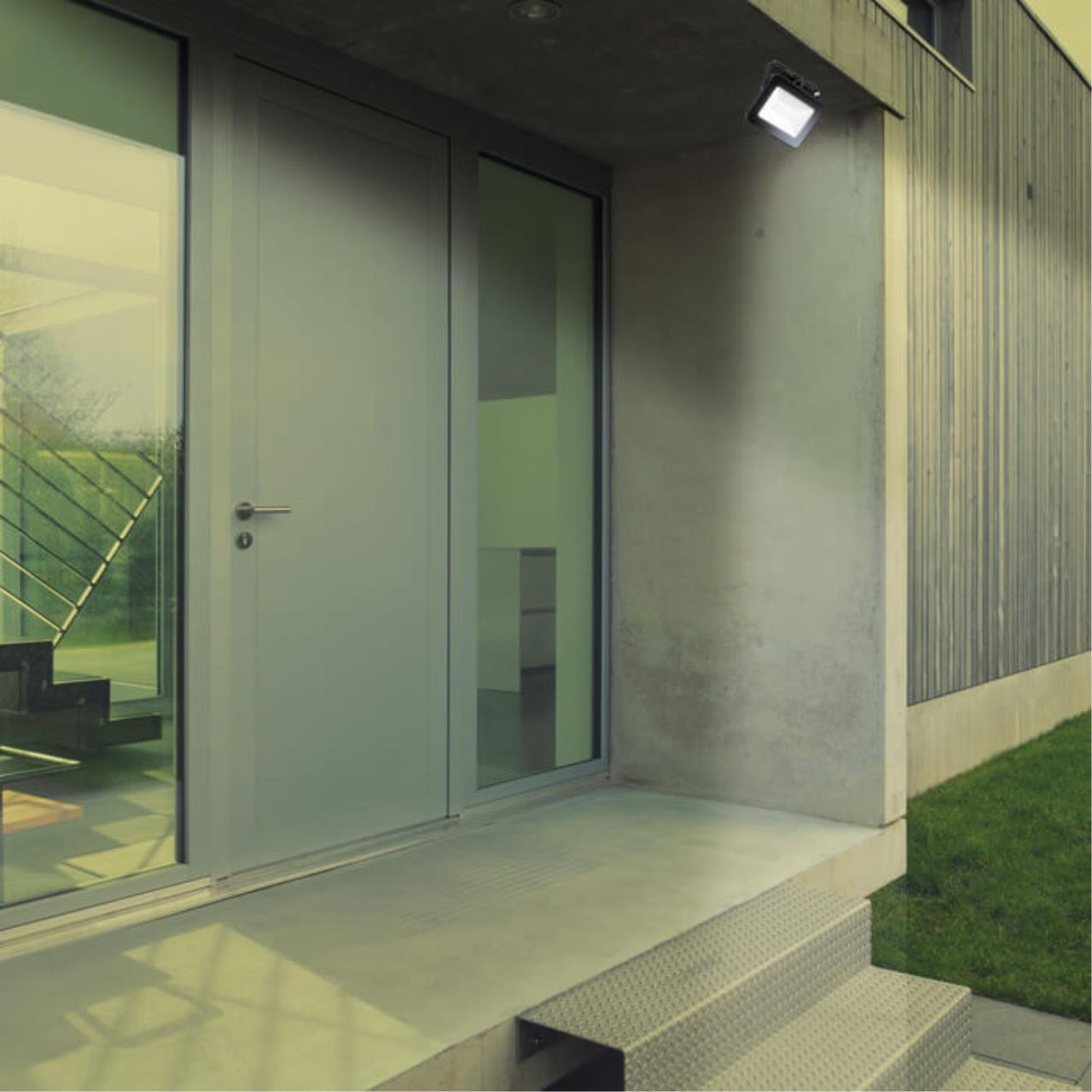 картинка Прожектор светодиодный Novotech Armin Street 357529 магазин pro-decor.kz являющийся официальным дистрибьютором в Казахстане картинка Прожектор светодиодный Novotech Armin Street 357529 от магазина pro-decor.kz
