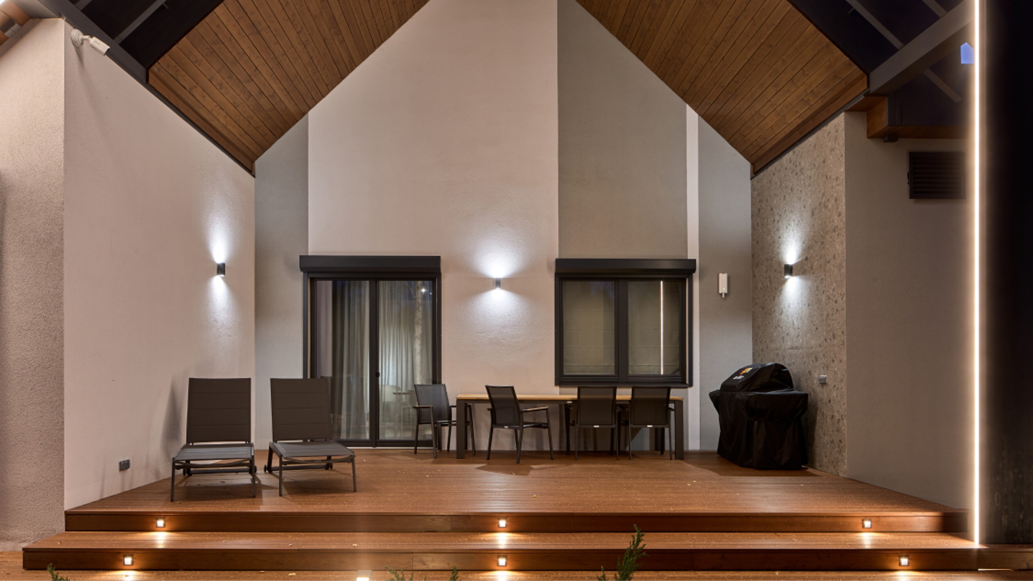 картинка Бра Maytoni O044WL-02B от магазина pro-decor.kz