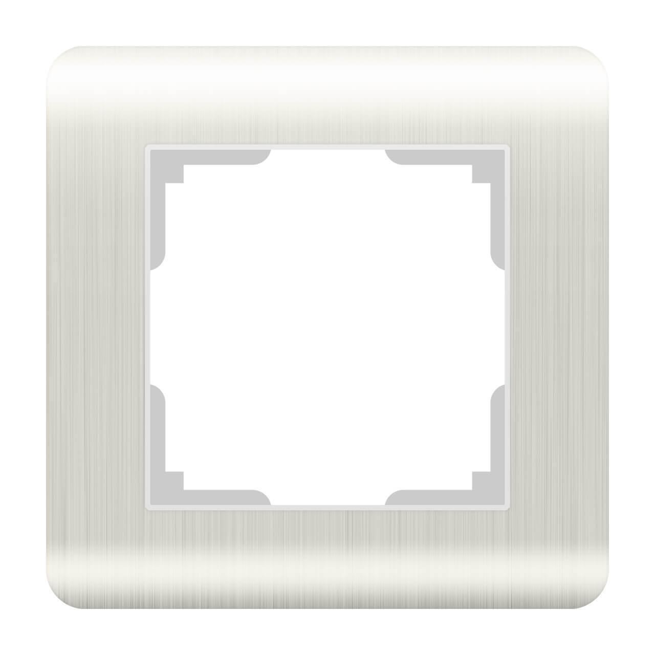 $arSection['PICTURE']['TITLE']