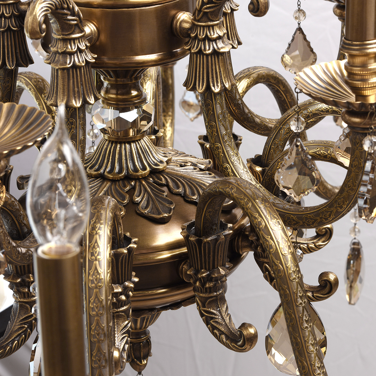 картинка Подвесная люстра Chiaro Габриэль 491011215 от магазина pro-decor.kz