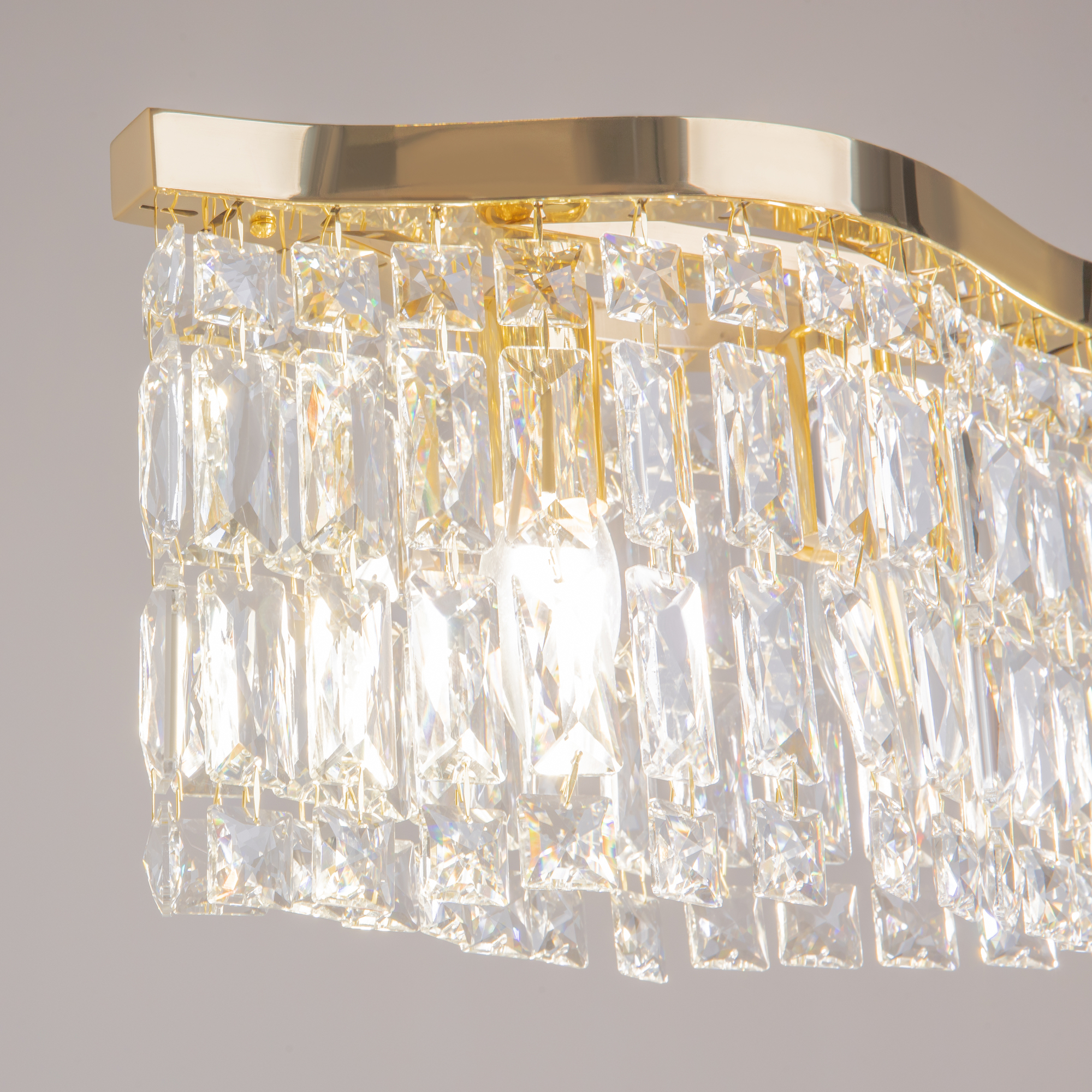картинка Подвесной светильник Maytoni DIA005PL-06G магазин pro-decor.kz являющийся официальным дистрибьютором в Казахстане картинка Подвесной светильник Maytoni DIA005PL-06G от магазина pro-decor.kz