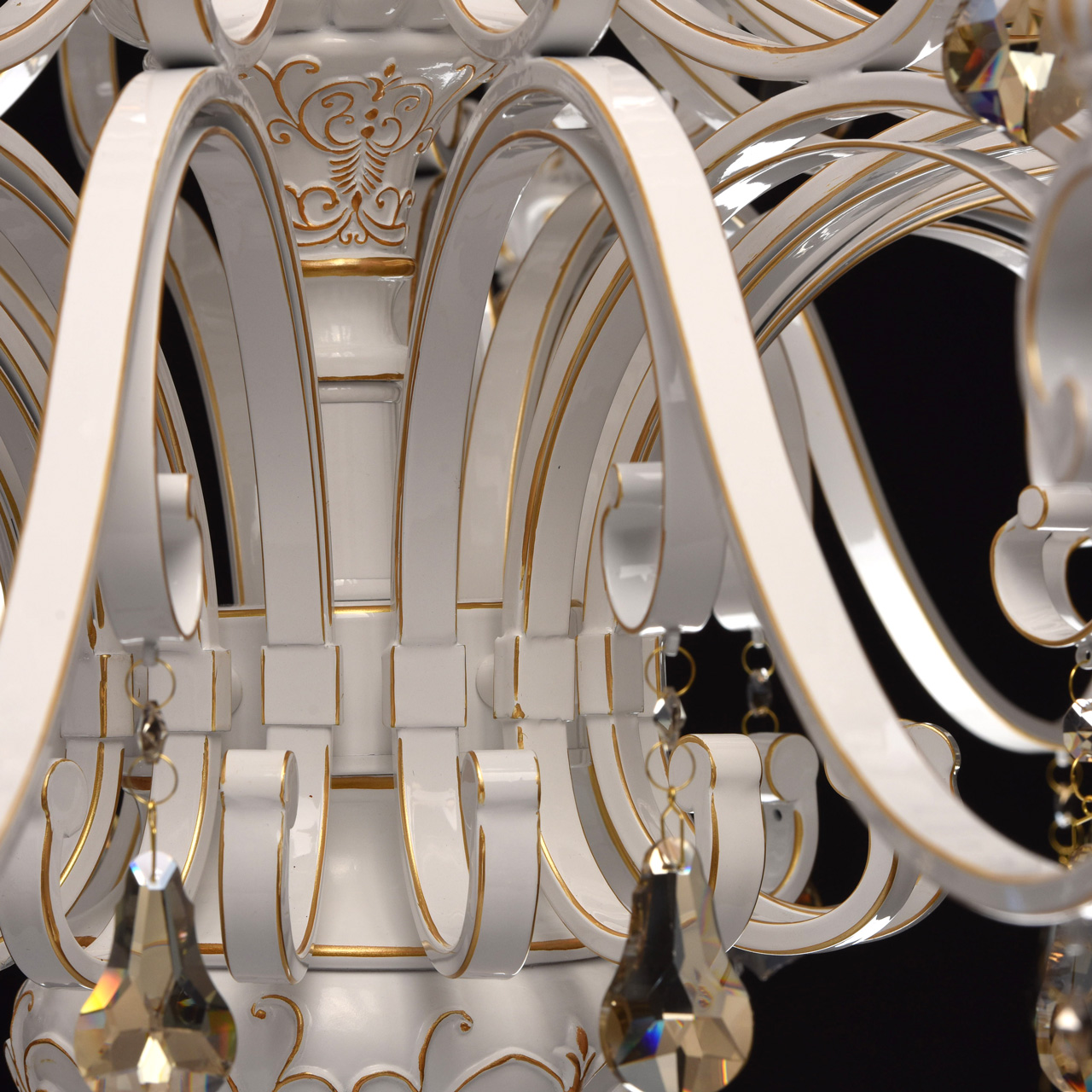 картинка Подвесная люстра Chiaro Версаче 28 639012828 от магазина pro-decor.kz