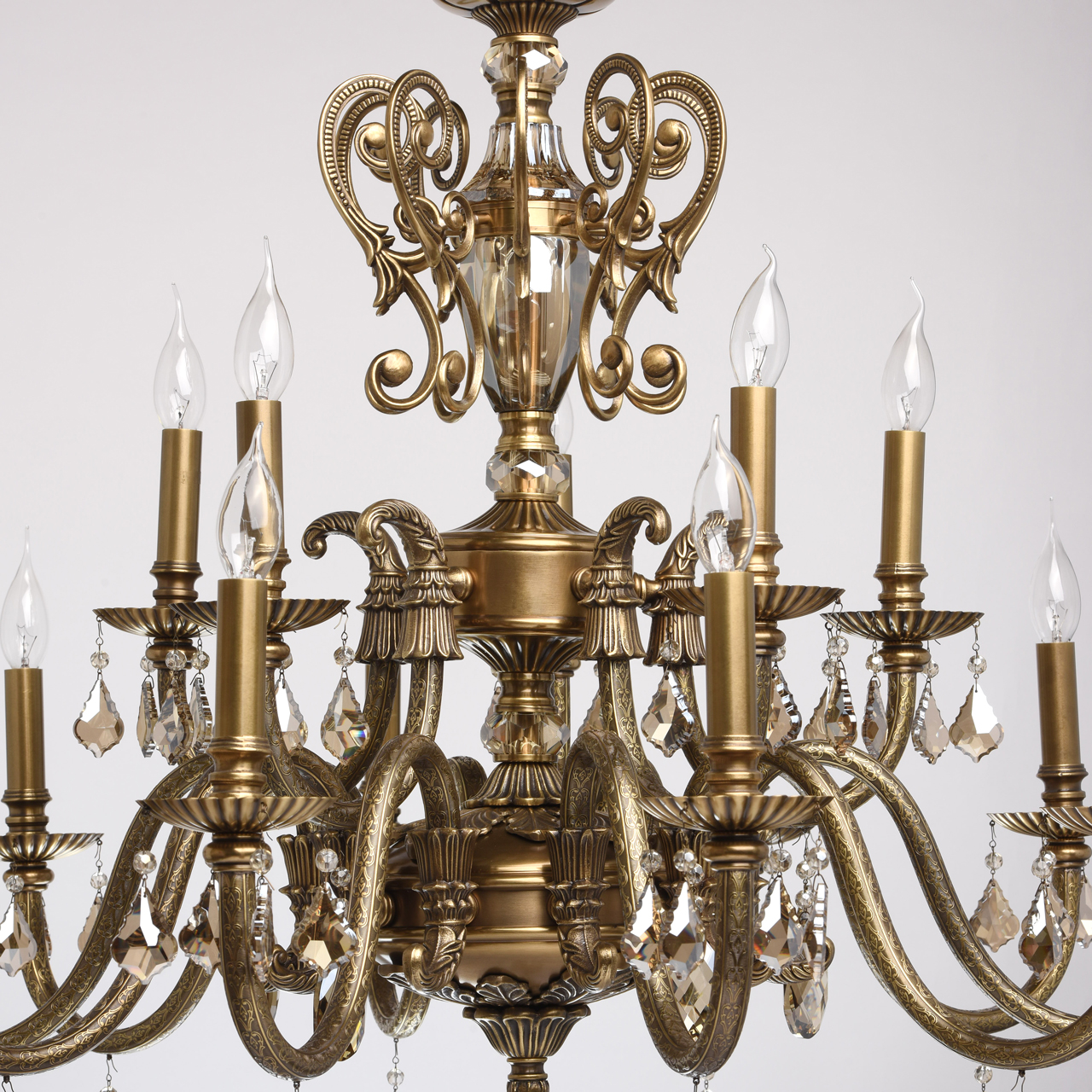 картинка Подвесная люстра Chiaro Габриэль 491011215 от магазина pro-decor.kz
